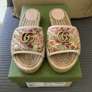 Gucci Pilar GG Floral Espadrille Sandals! Sz 38 / 8